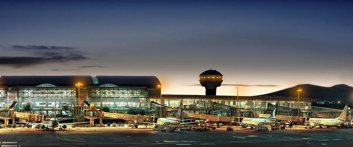 Azerbaijan Airlines İzmir Office in Türkiye