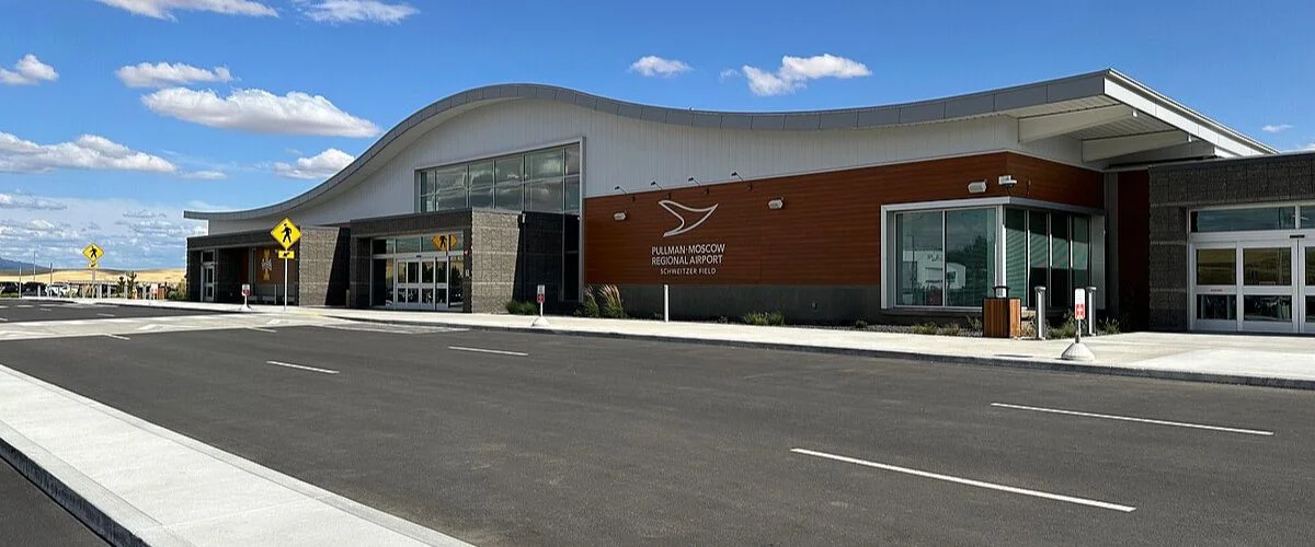 Pangborn Memorial Airport